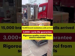 15000 nieuwe lithium-ionbatterijen zijn aangekomen, die meer dan 3000 gebruik cycli garanderen.